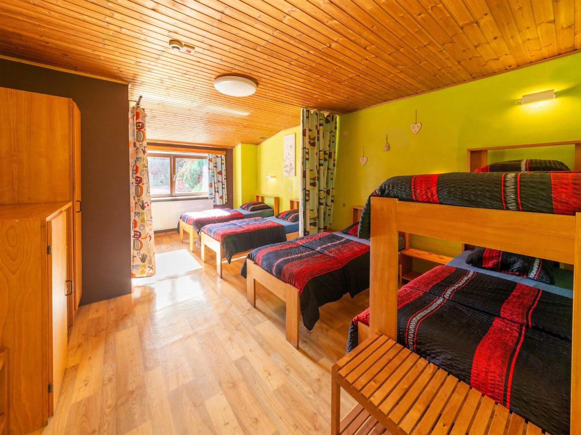 Wonderful Holiday Home In Montleban With Sauna Eksteriør bilde